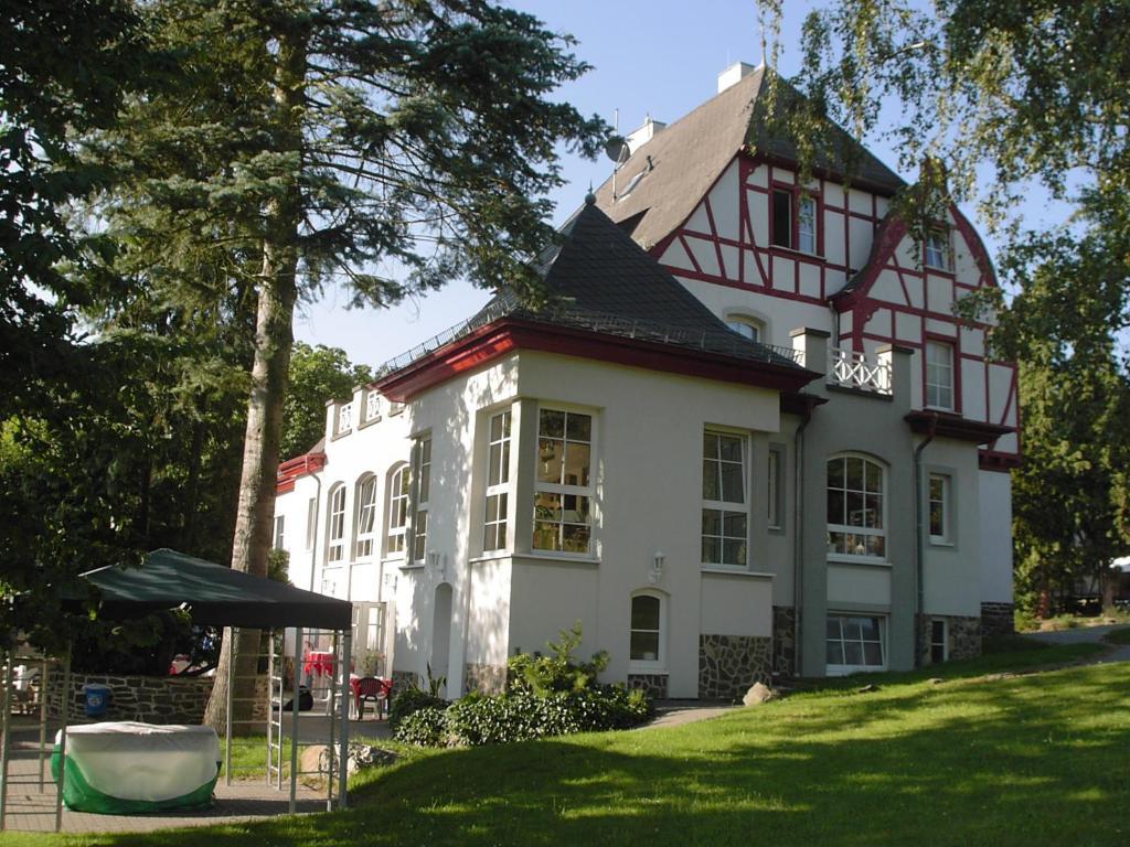 Waldhotel Forsthaus Remstecken Кобленц Экстерьер фото